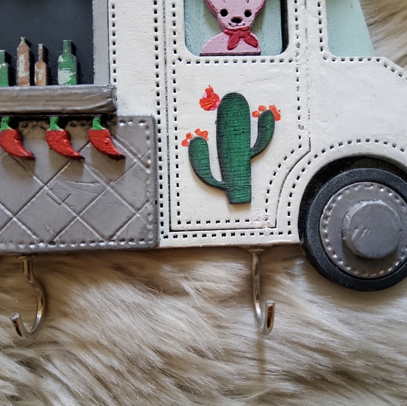 🎈Host Pick🎈Kate Spade Inspired "Taco Truck" Key Holder  Handmade Spectacular - Picture 6 of 11